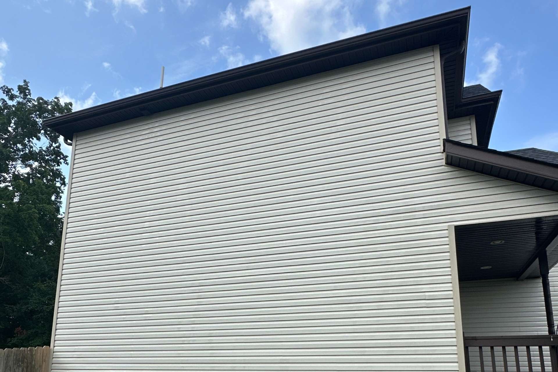 House walls cleaning