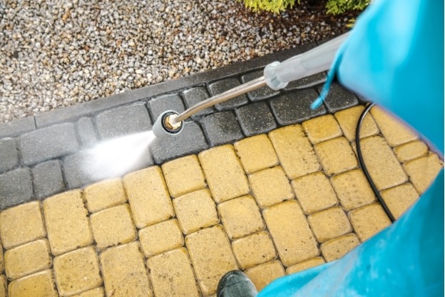 Driveway Pressure Washing Services in Clarksville: What to Expect