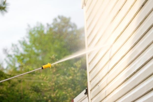 Get 25% Off Pressure Washing in Clarksville This Week Only!